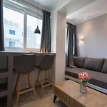 Bourn, Nilie Hospitality Mgmt * Szaloniki