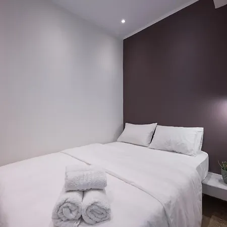 Bourn, Nilie Hospitality Mgmt Apartmán Soluň