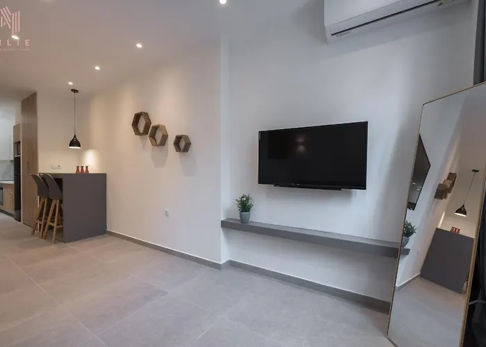 Bourn, Nilie Hospitality Mgmt Apartamento Tessalónica